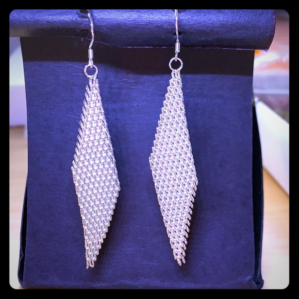 NWT 925 sterling silver earring